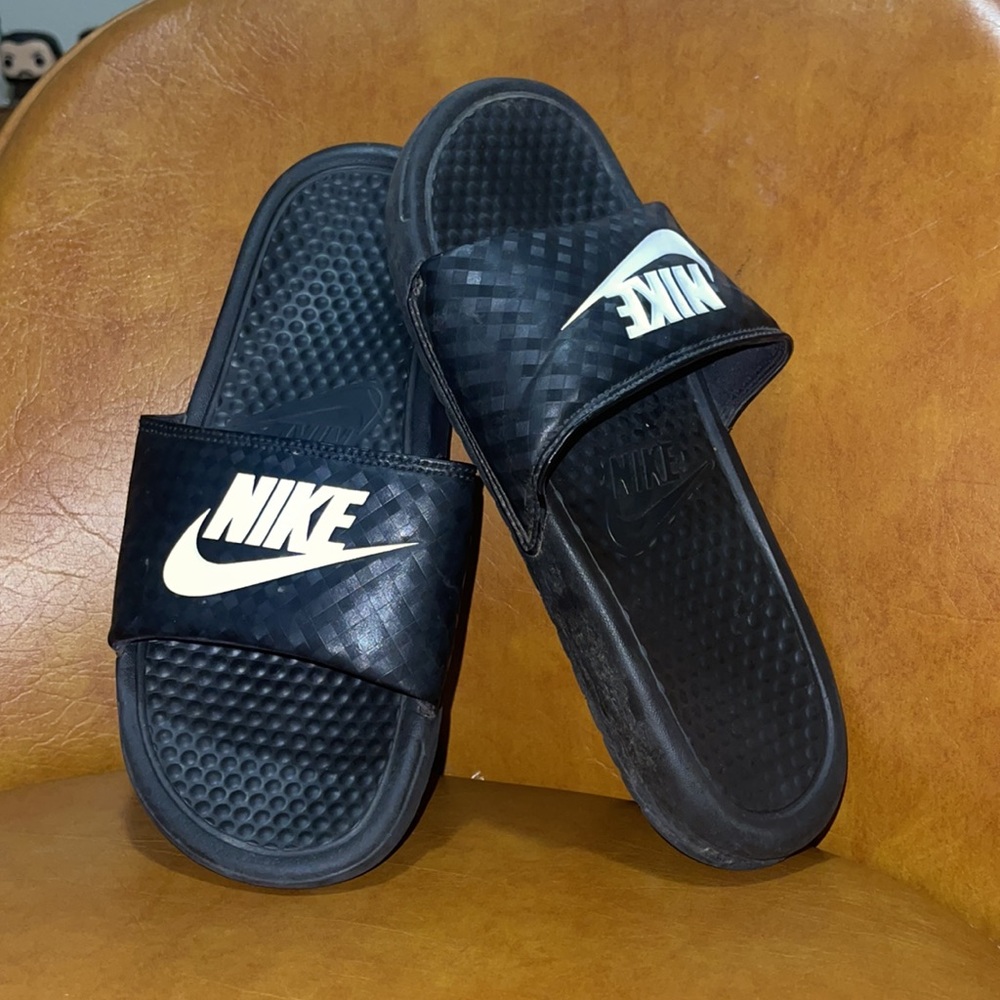 Nike Benassi JDI Women's Slide Sandals Womens Size 8